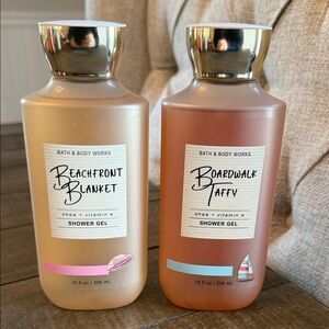 Bath & Body Works Beachfront Blanket and Boardwalk Taffy Shower Gel Duo